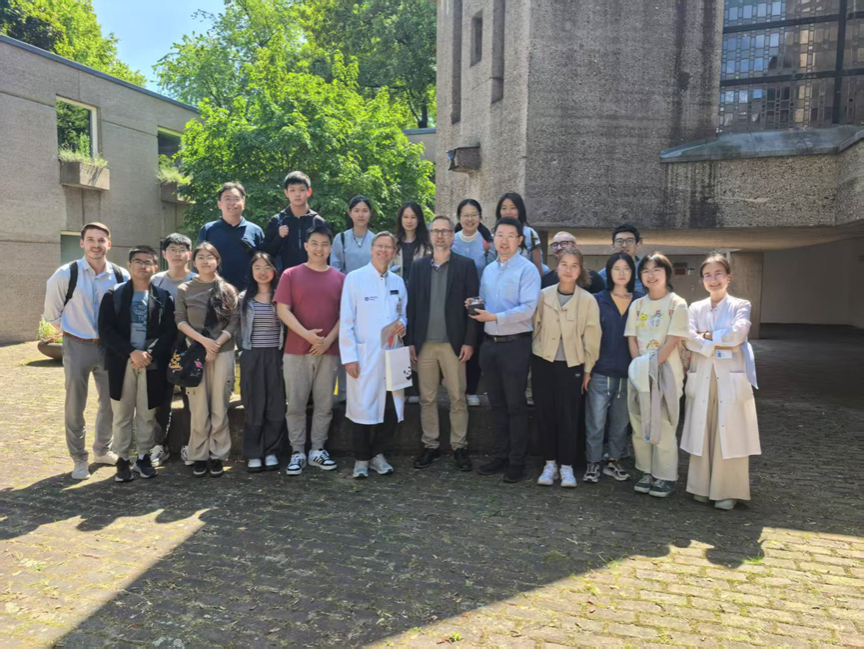 科隆大学医学院访问照片